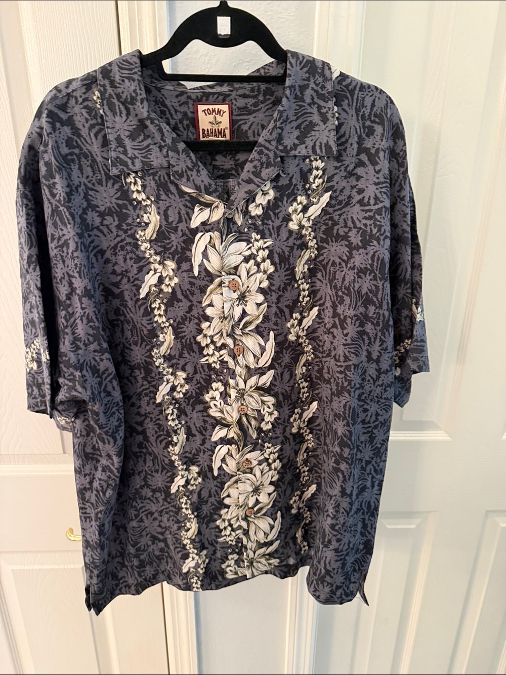 Tommy Bahama Navy Blue Floral Short-Sleeve Camp Shirt